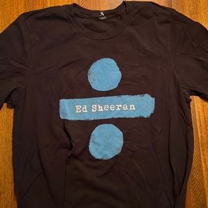 Ed Sheeran Divide Tour T-Shirt medium